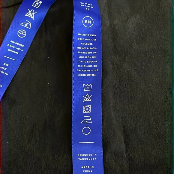 Kit and Ace Easy Breezy Washable Silk Stretch Skirt in Black - Size 6 - Picture 8 of 8